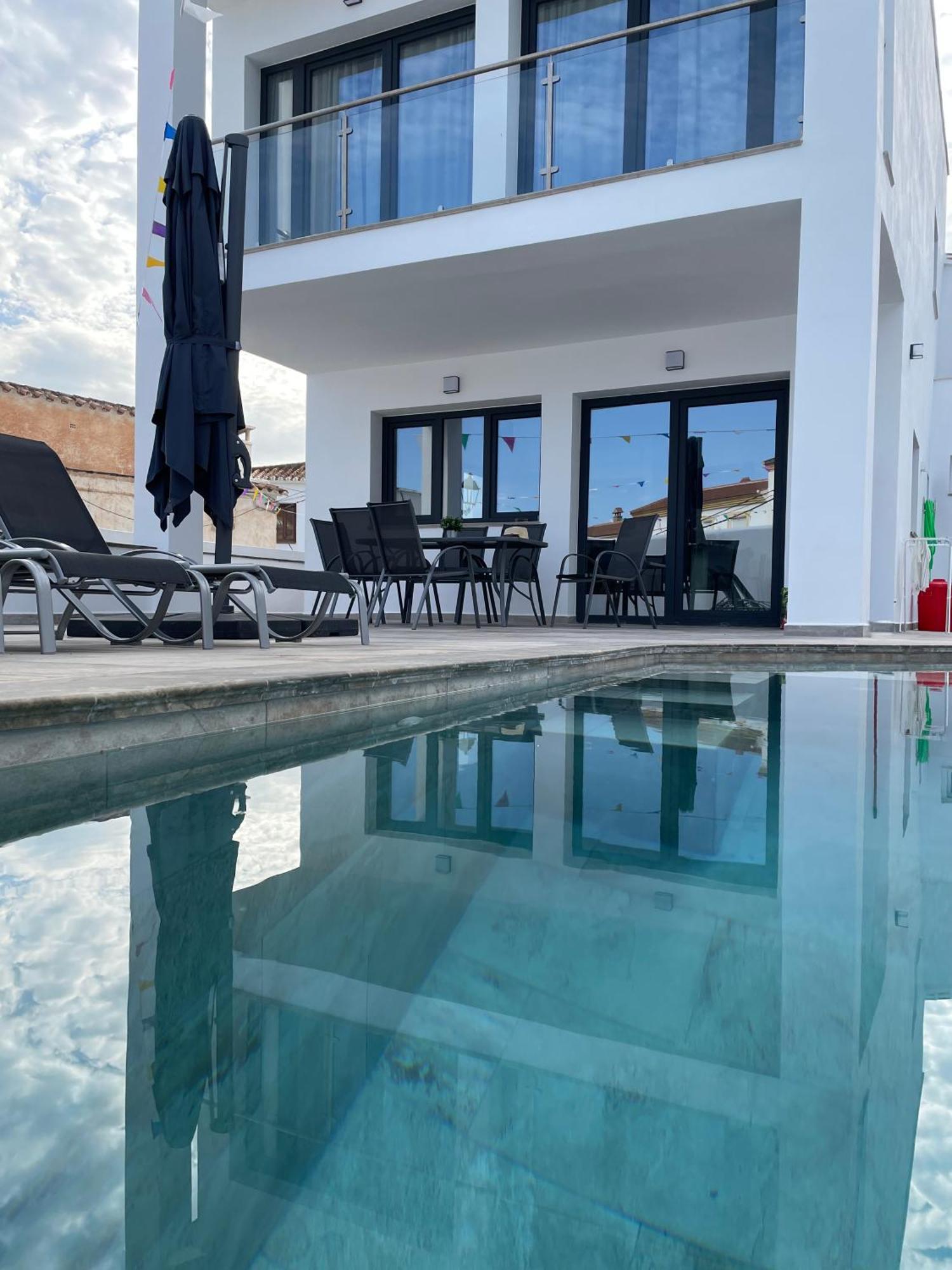 Villa La Fuente Mondron Екстер'єр фото